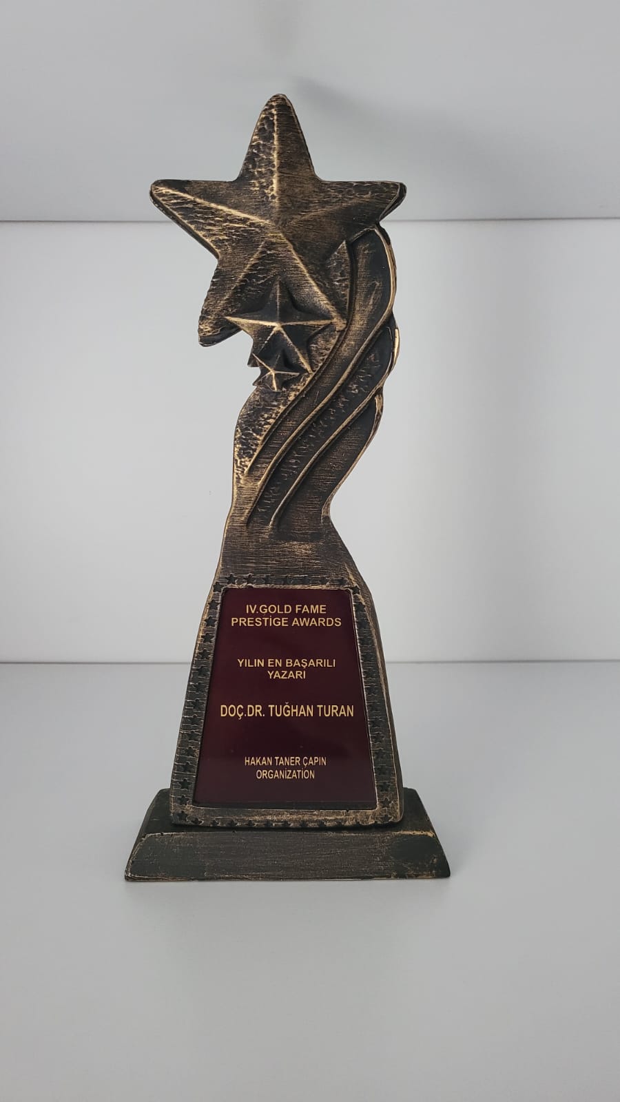 4. GOLD FAME PRESTİJ ÖDÜLLERİ